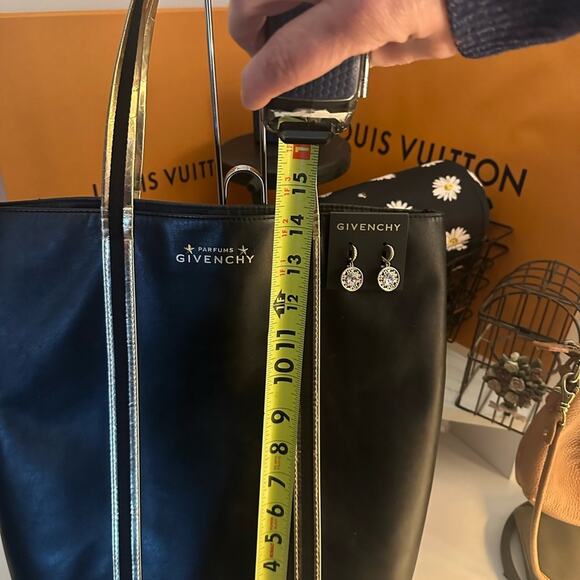 Givenchy Black and Gold Tote Bag with Givenchy earrings (NWT) - Picture 10 of 10